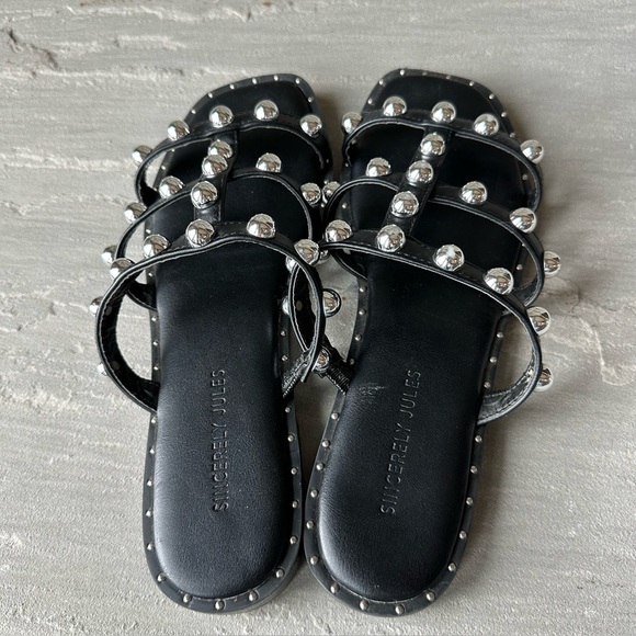 Sincerely Jules Black & Silver Slide
Sandals "Ventura" size‎ 7.5 - Picture 5 of 7